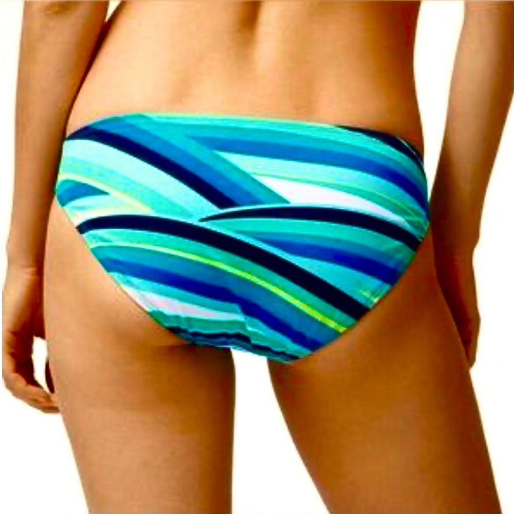 Tommy Bahama Winding Wave Reversible Hipster
